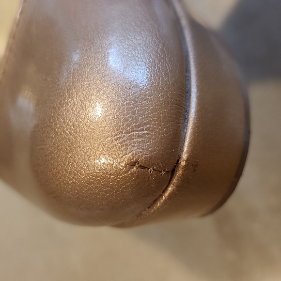 2010s Penny Loves Kenny size 8.5 gold/champagne platform heels - Picture 11 of 11